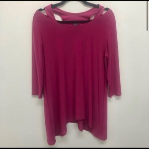 Captivating Ciara Sun Woo cold shoulder tunic top